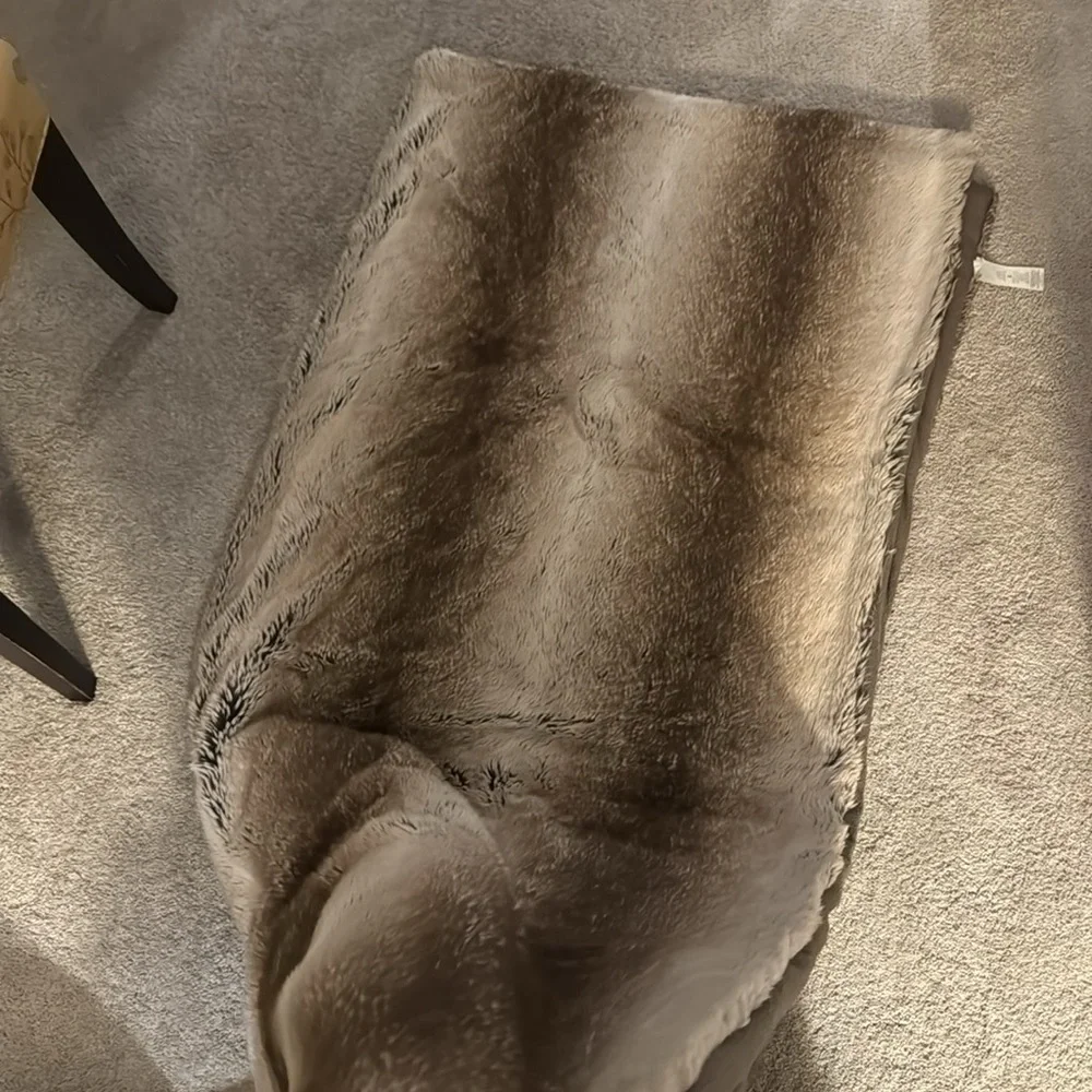 West elm faux fur ombré throw‎